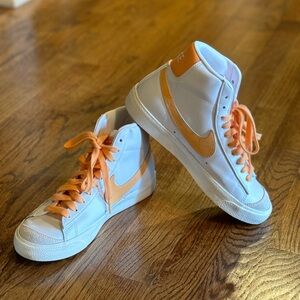 Nike High Tops 7.5